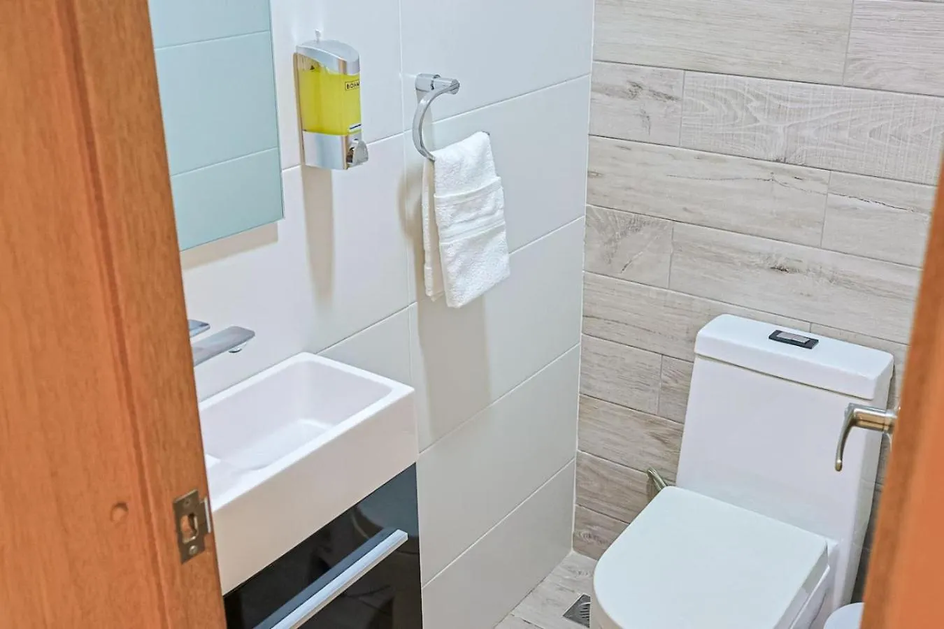 Elegant Centric Apt Near All Santo Domingo Dominican Republic