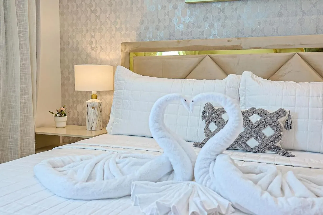Elegant Centric Apt Near All Santo Domingo