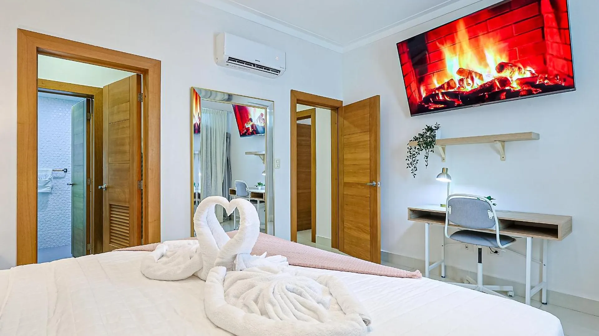 Elegant Centric Apt Near All Santo Domingo 0*,  Dominican Republic