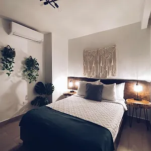 27 Отель